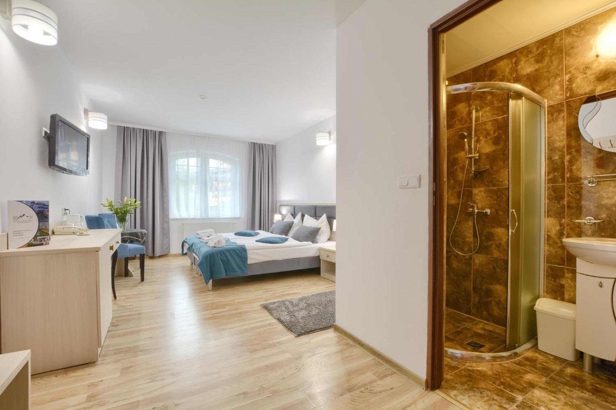 Magnolia Iii Hotel *